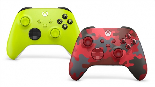 마이크로소프트는  Xbox 무선 컨트롤러 2종을 선보인다.