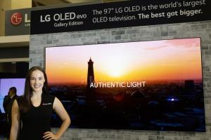 LG전자, 97형 올레드 TV 앞세워 북미 프리미엄 시장 공략 가속화