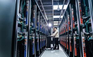 SKT, 슈퍼컴퓨터 2배로 확대 구축…초거대 AI모델 ‘에이닷’ 고도화